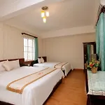 Galaxy 2 Hotel