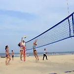 Glocal Beachside Hostel