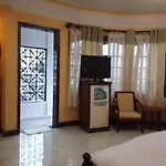 La Suisse Hotel