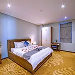 Thu Trang Beachfront Hotel