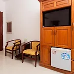 Oyo 956 Hung Thinh Koreana Hotel