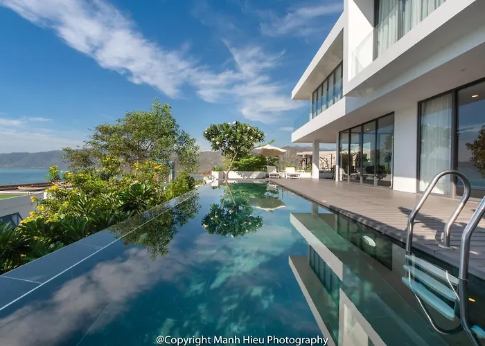 Casa Blanca Villas