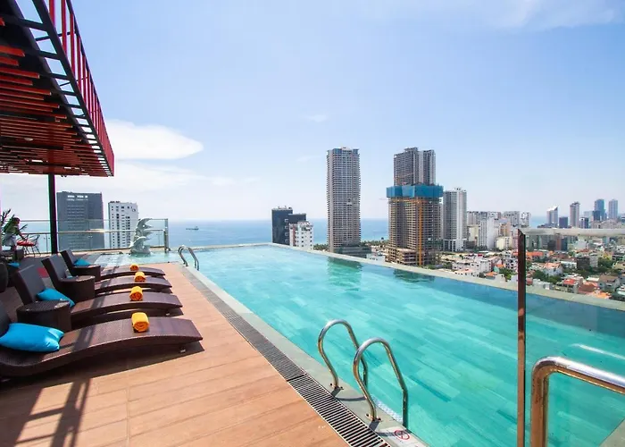 Cordial Grand Hotel Da Nang Beach