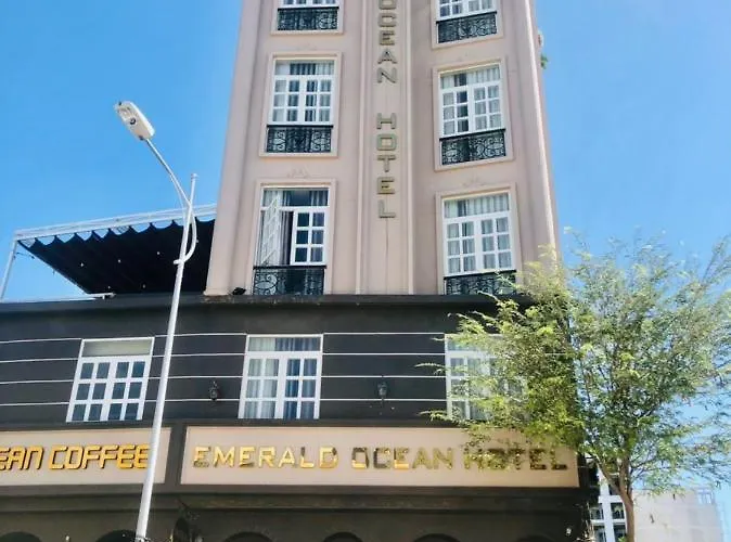 Khách Sạn Emerald Ocean