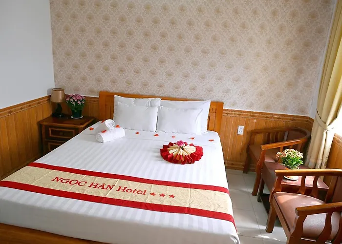 Ngoc Han Hotel By The Moment
