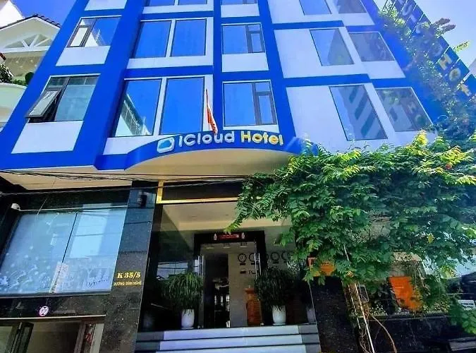 Icloud Hotel