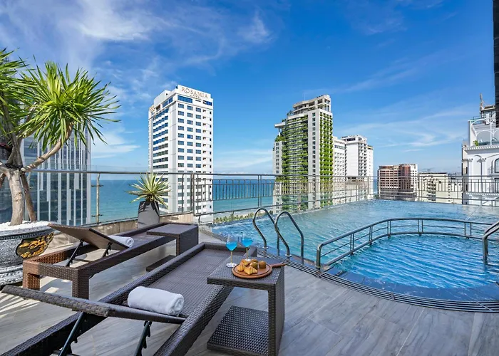 Monalisa Luxury Hotel