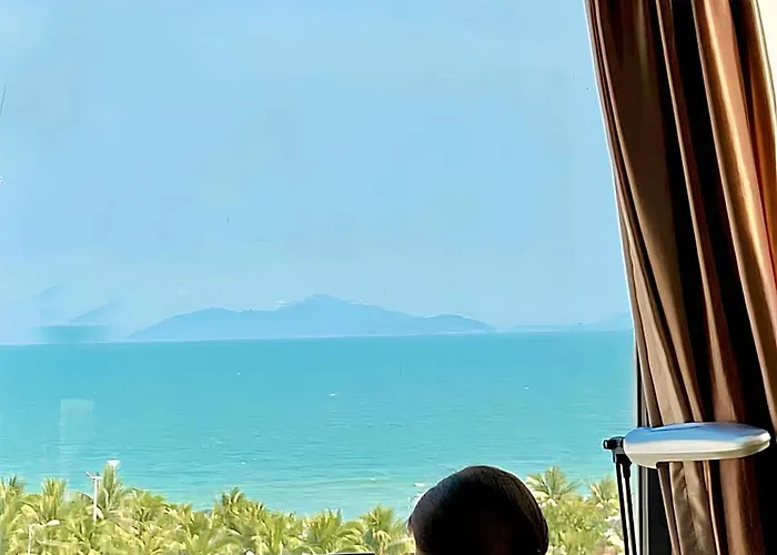 Waikiki Beach Hotel Da Nang