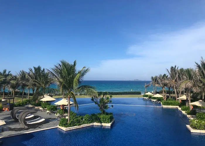 Seascape Villas In Long Beach Cam Ranh