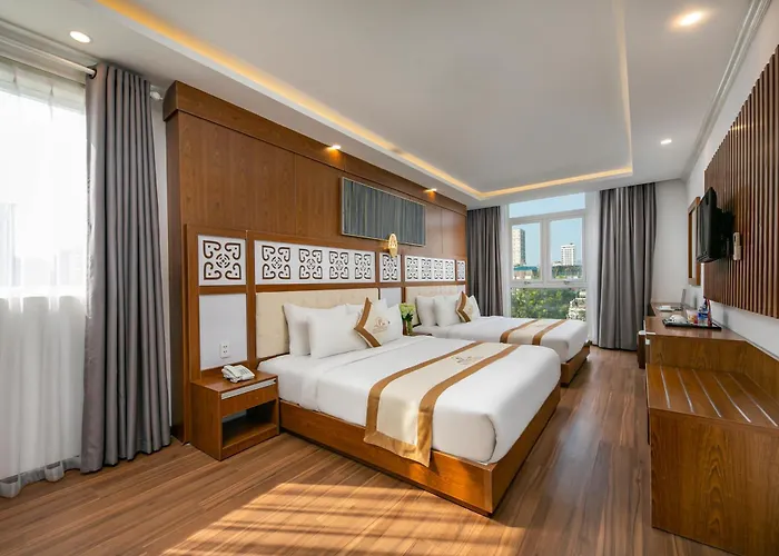Prague Da Nang Beach Hotel