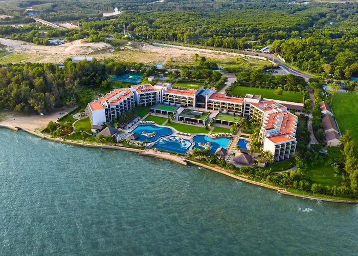 Vietsovpetro Ho Tram Beach Resort & Spa