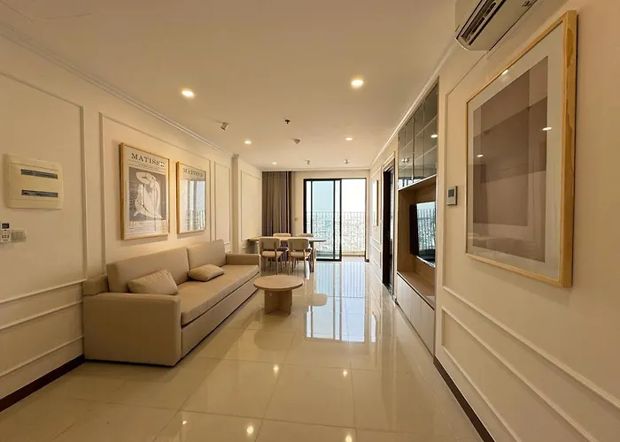 Luxury Houses