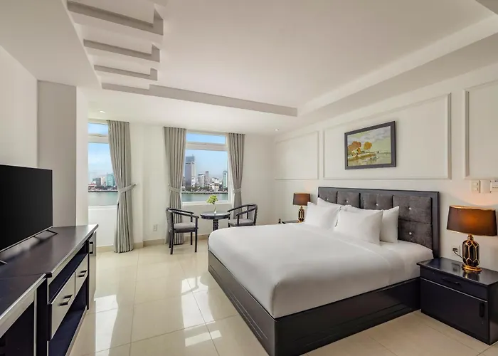 Kay Hotel Da Nang - Near Dragon Bridge