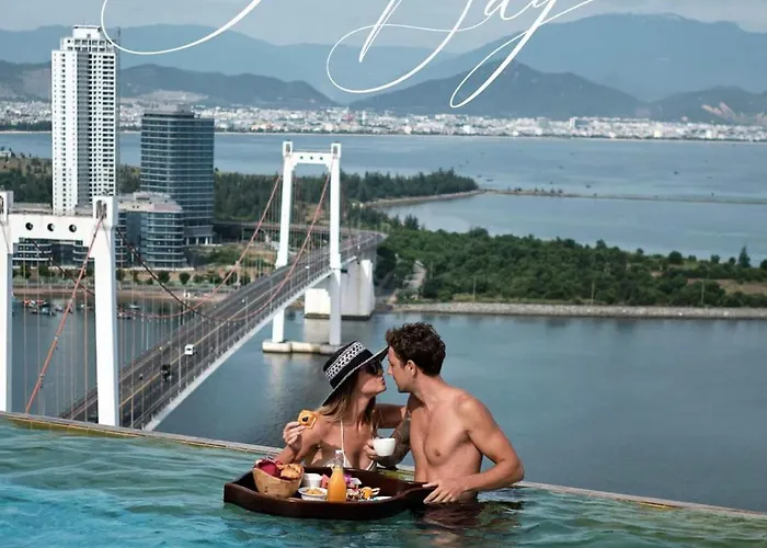 Golden Apartment In Da Nang Bay