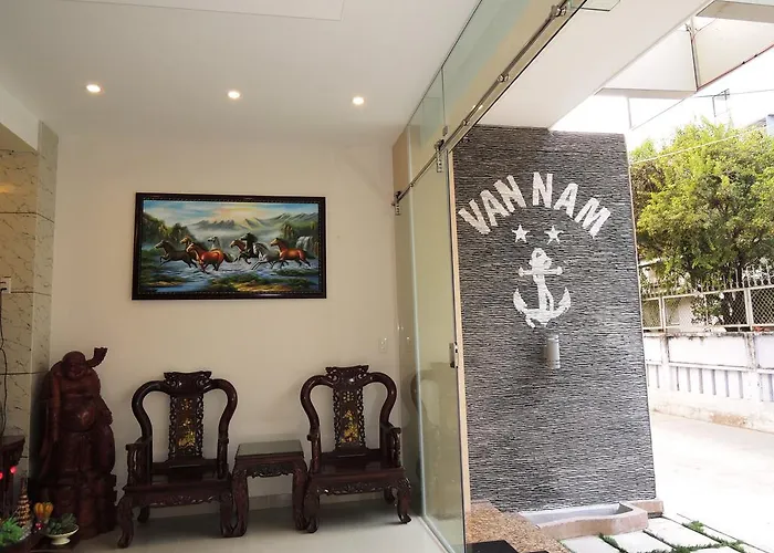 Van Nam Hotel