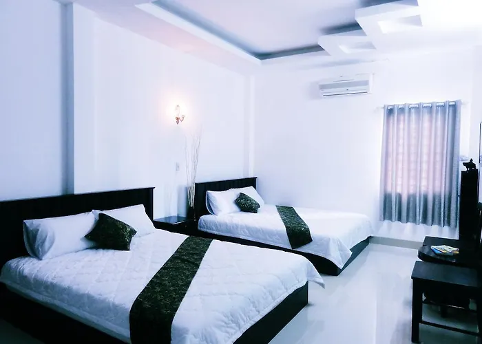 Phong Luu Hotel