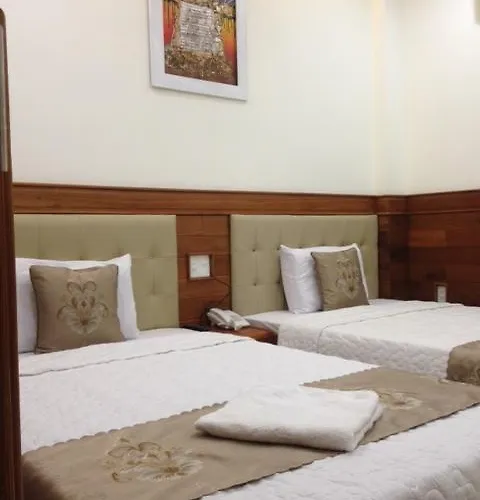 Au Lac Hotel