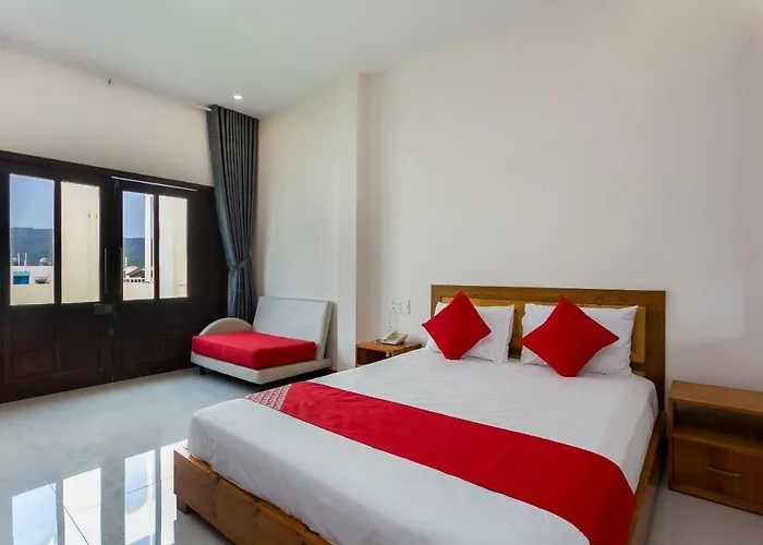 Khách Sạn Sunshine Beach OYO 119