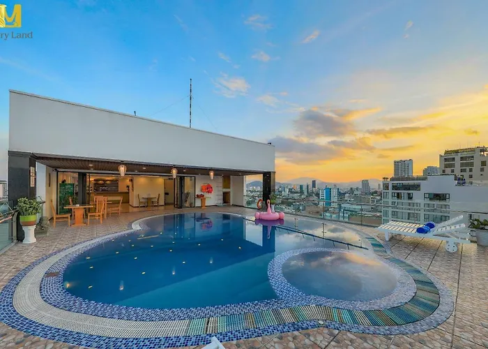 Merry Land Hotel Da Nang