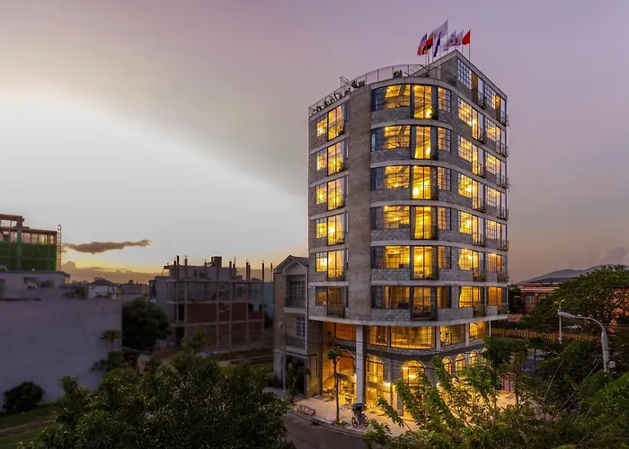 Bridges Da Nang Hotel
