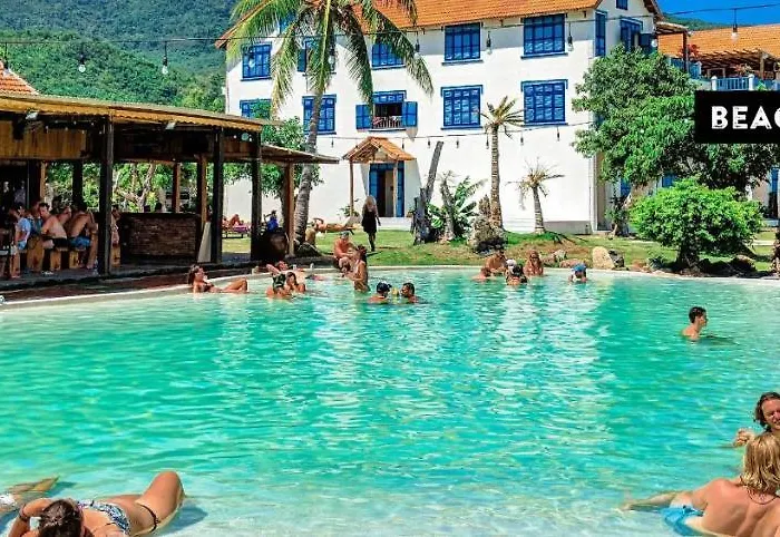 Vietnam Backpacker Hostels - Ninhvana