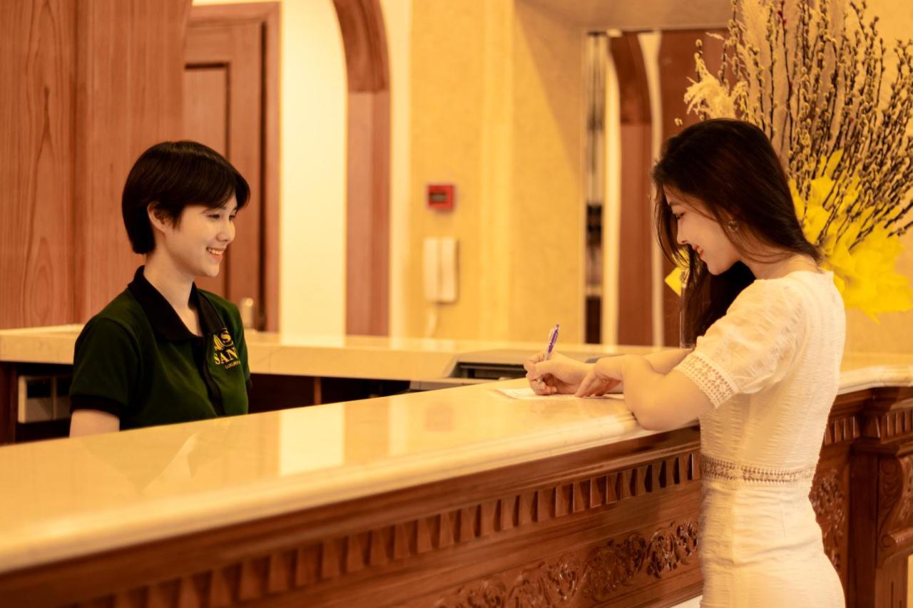 Hotel Santa Luxury Da Nang