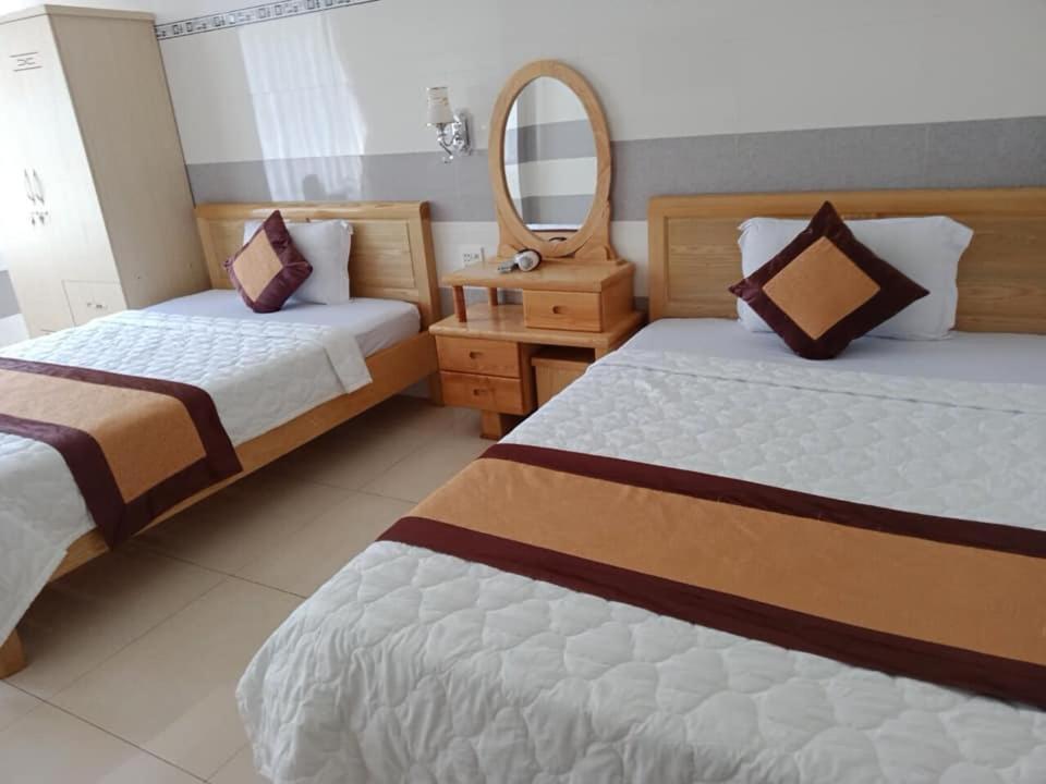 Khach San Flower Sky Hotel 3*