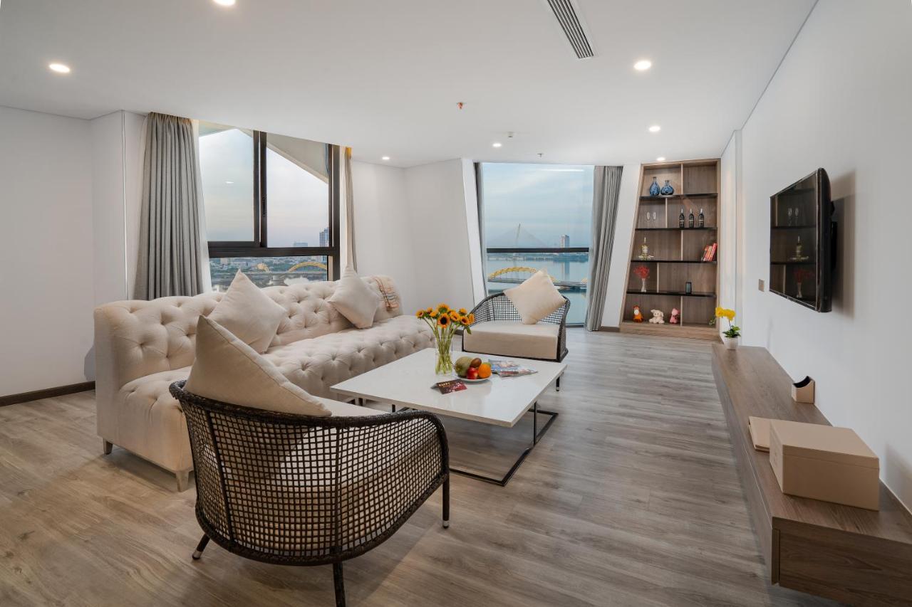 Haian Riverfront Hotel 4*