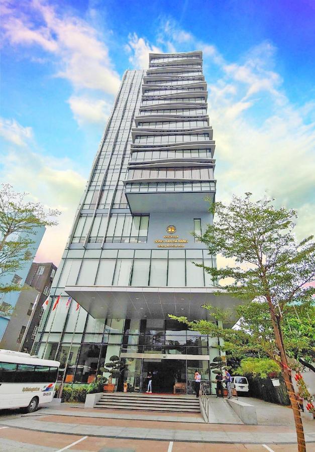 Hotel River 3*