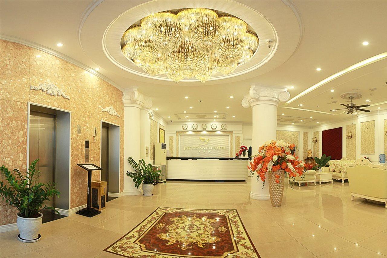 Hotel Jay Grand 3*