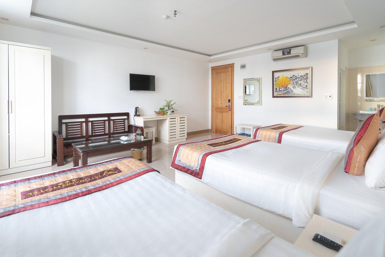 Hotel Jay Grand 3*