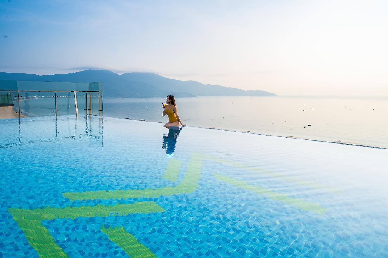 Hotel Maximilan 4*