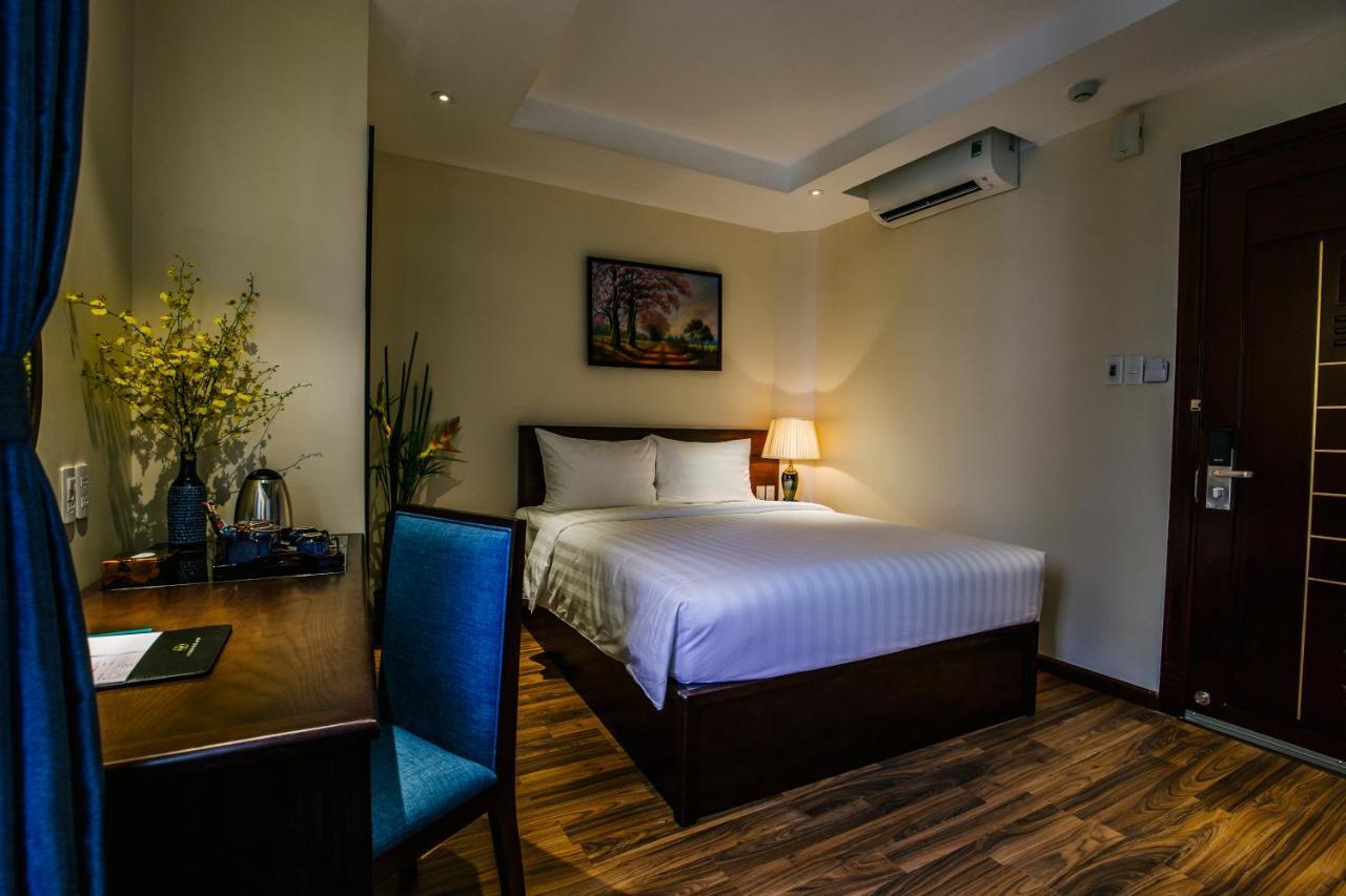 Roseland Sweet & Ho Chi Minh City