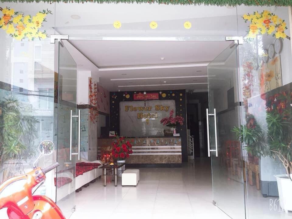 Khach San Flower Sky Hotel