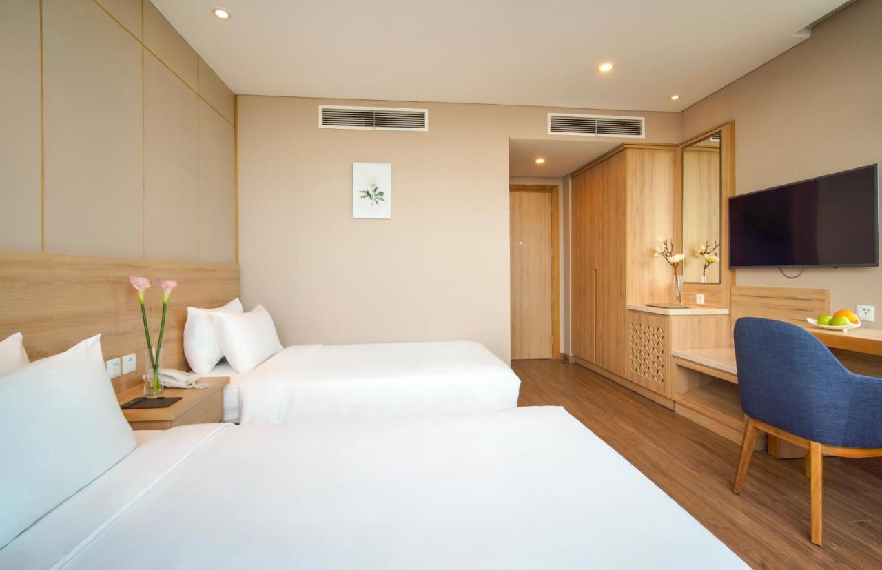 Hotel G8 Luxury And 4*