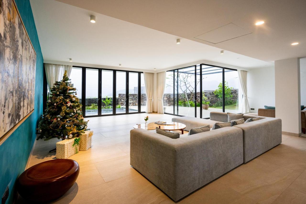 Oceanfront Villas Villa
