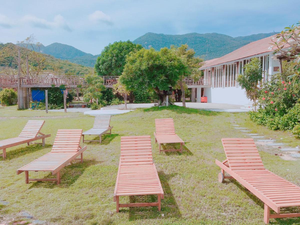 Vietnam Backpacker Hostels - Ninhvana * Nha Trang
