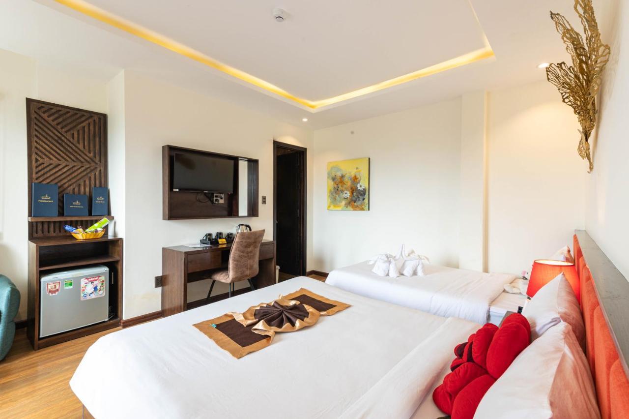 Hoang Trinh 2*