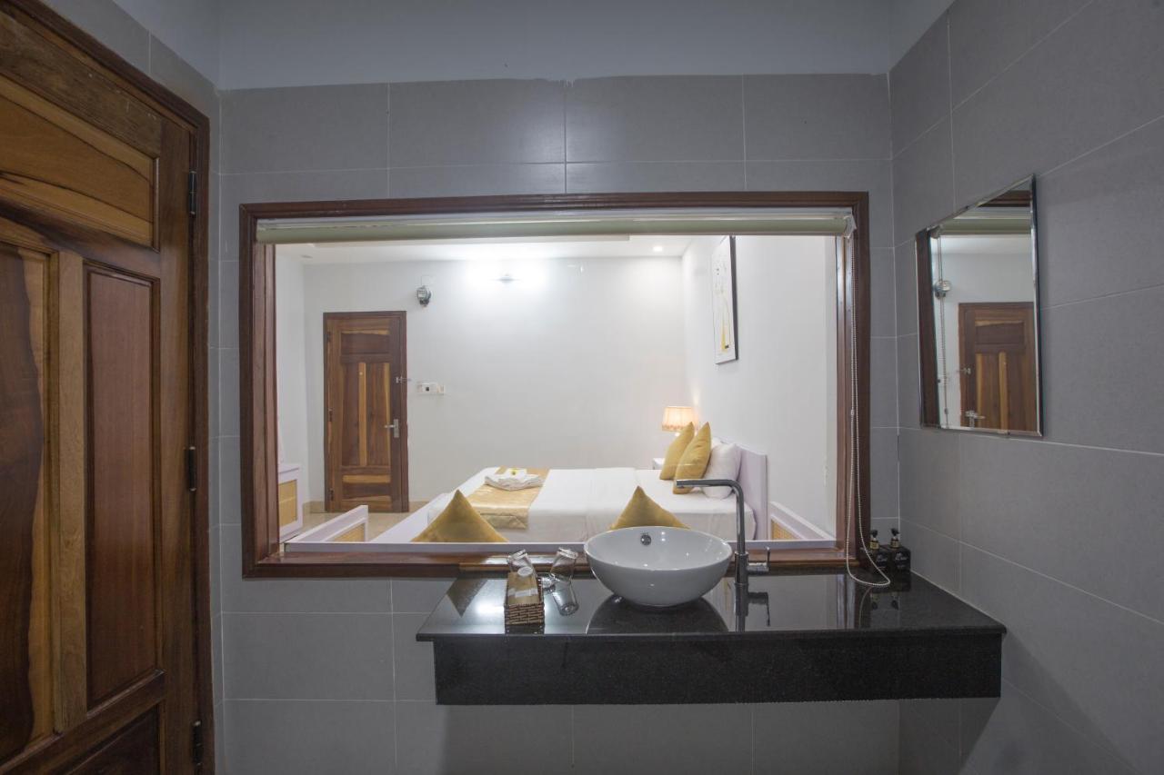 Lis Hotel