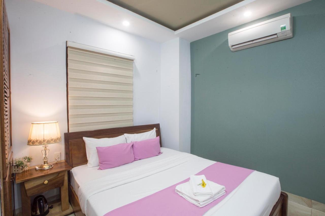 Lis Hotel