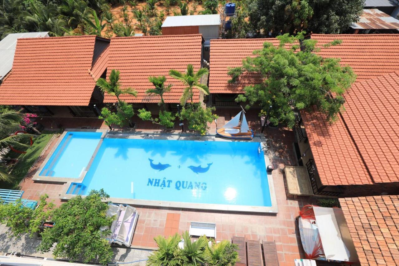 MAY Bungalow Hotel 2*