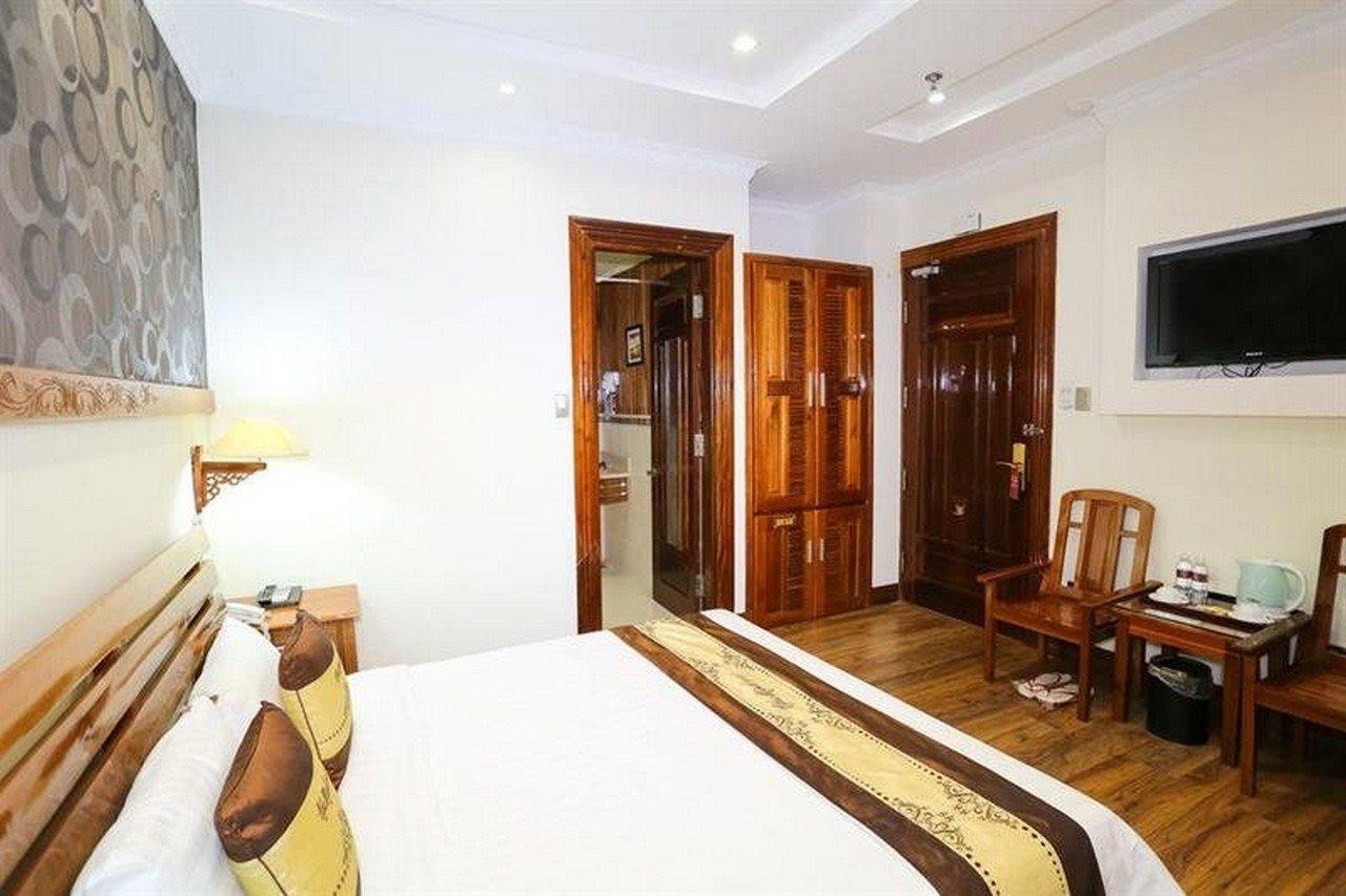 Hotel Adina 3*