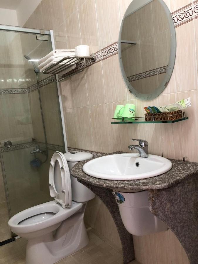 Hotel Trung Hau CON DAO