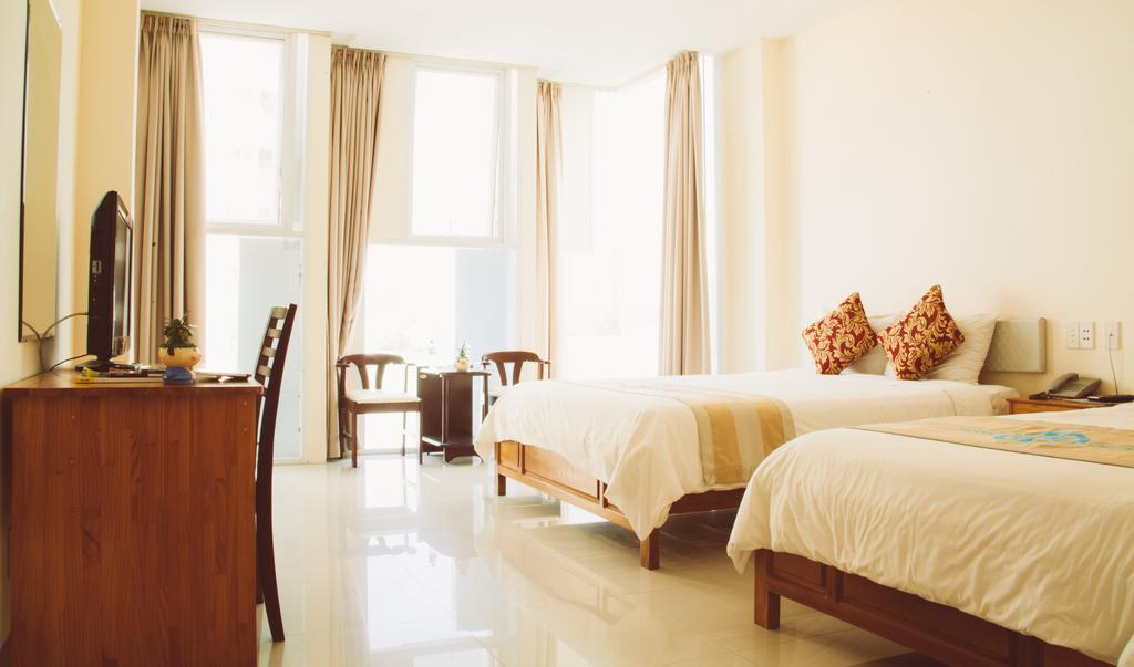 Blue Hotel