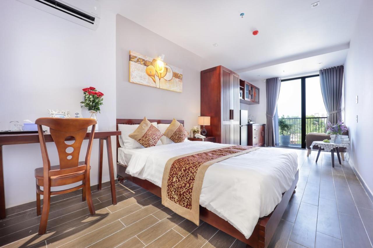 Hotel The Shine & Da Nang