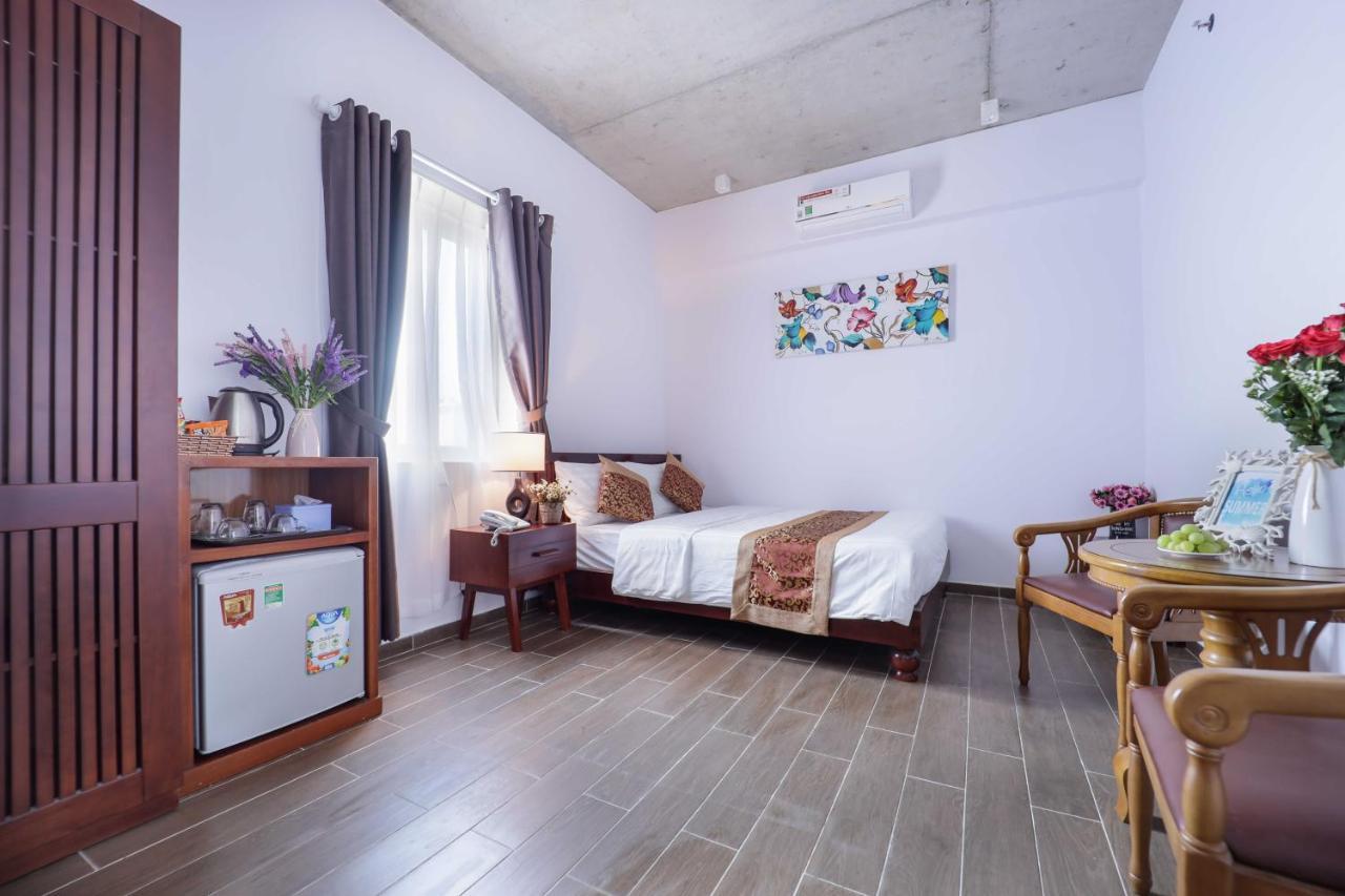Hotel The Shine & 3*