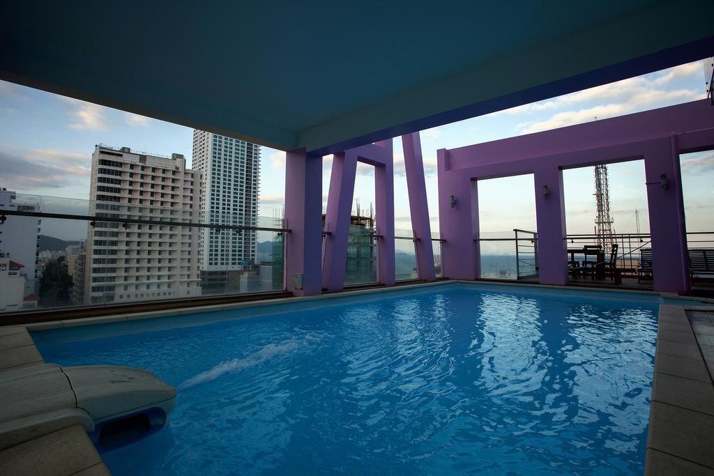 Golden Rain - Hoang Vu Hotel