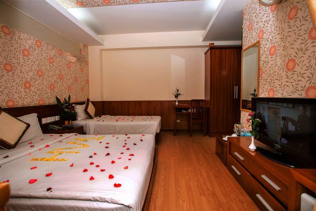 Golden Rain - Hoang Vu Hotel