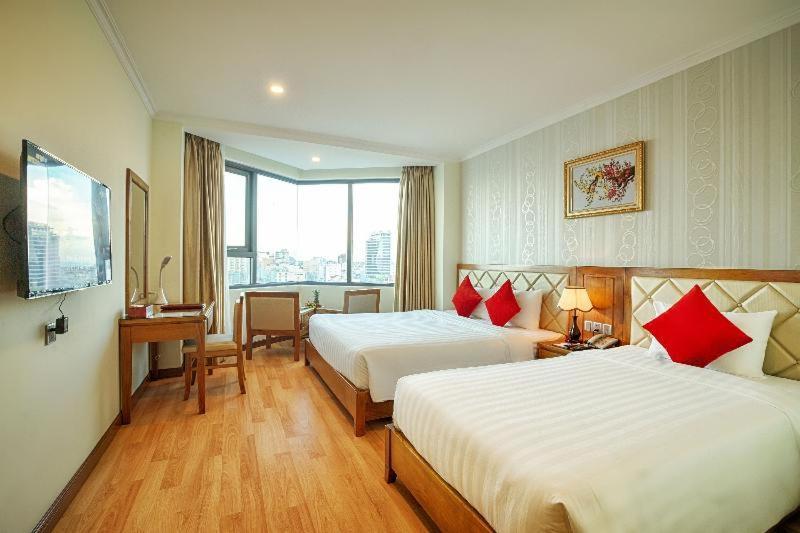 Hotel Serene Beach Hotel Danang 4*