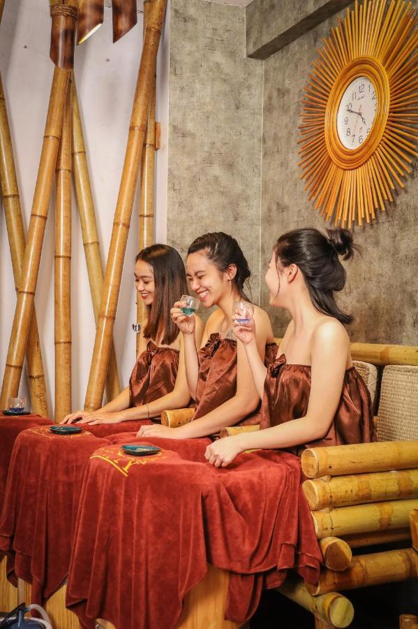 Và Căn Hộ Halina 4*